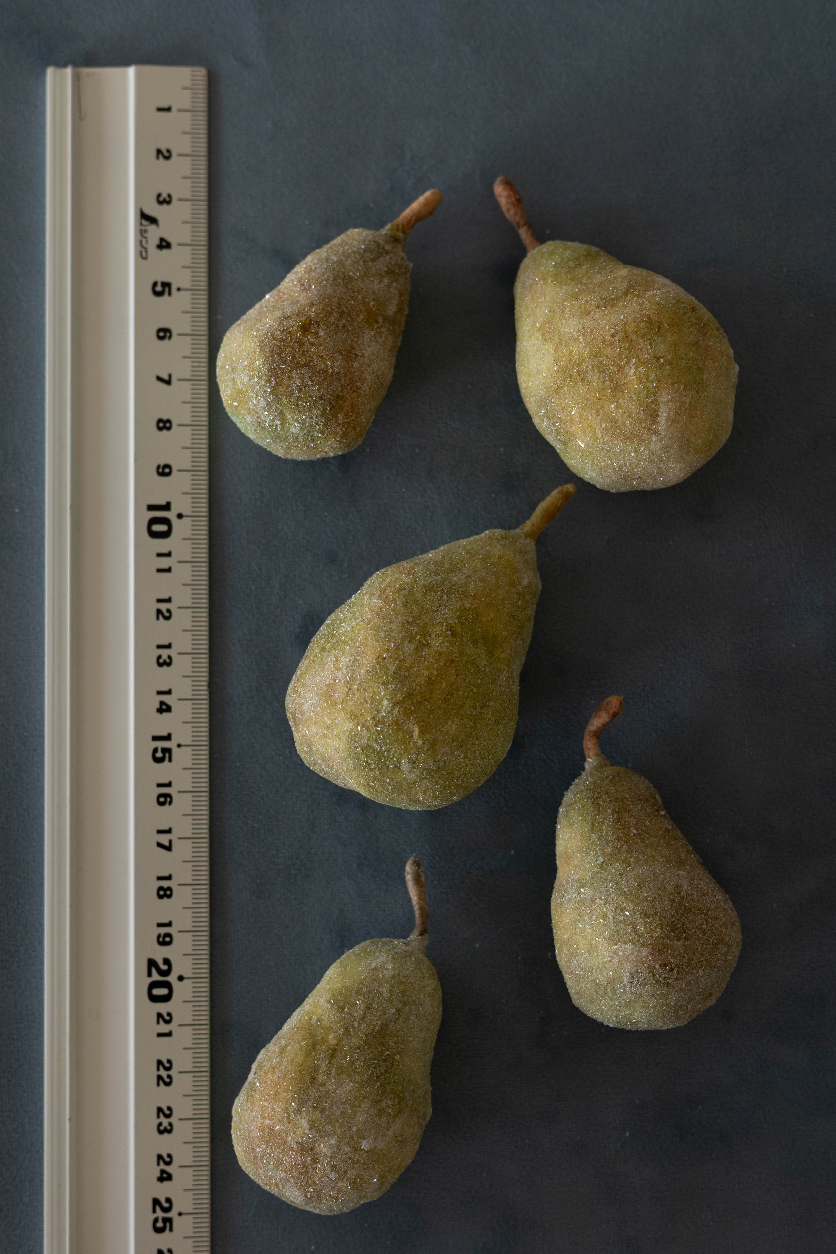 Pears No.005